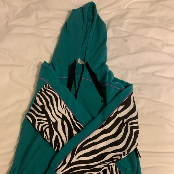 vans zebra hoodie